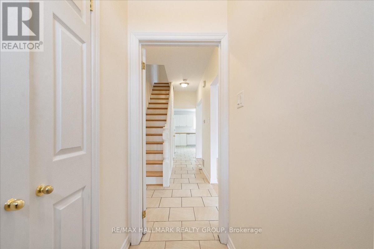 222 Cumberland Street, Ottawa, Ontario  K1N 5J1 - Photo 2 - X12014844