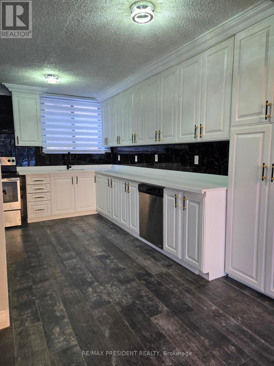Property at 103 - 665 KENNEDY ROAD image 5