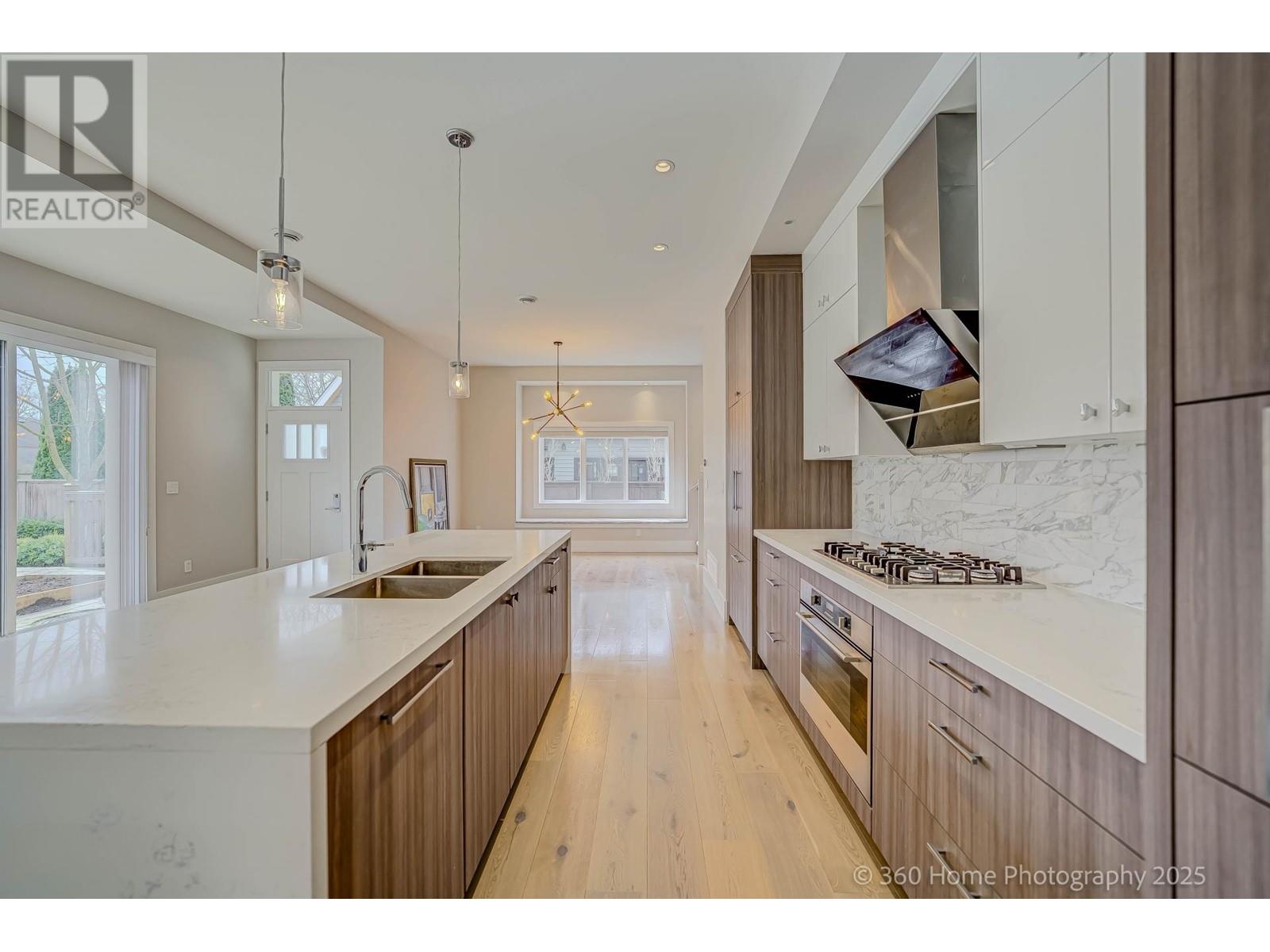 Listing Picture 5 of 12 : 9 5071 STEVESTON HIGHWAY, Richmond / 烈治文 - 魯藝地產 Yvonne Lu Group - MLS Medallion Club Member