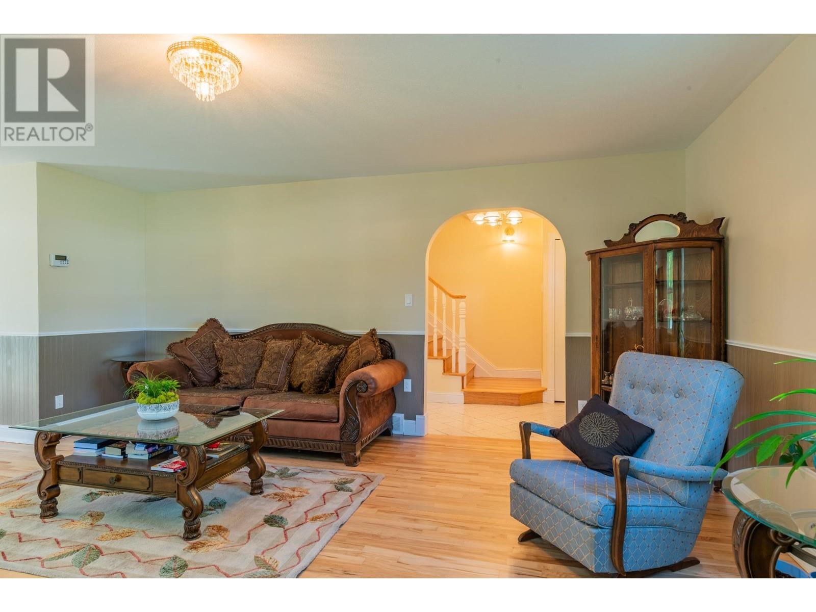 502 7th Street, Castlegar, British Columbia  V1N 4G6 - Photo 16 - 10335811