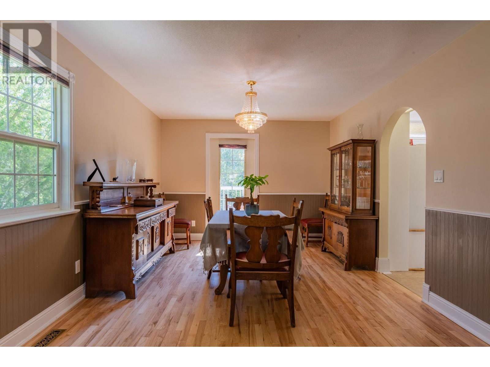502 7th Street, Castlegar, British Columbia  V1N 4G6 - Photo 20 - 10335811