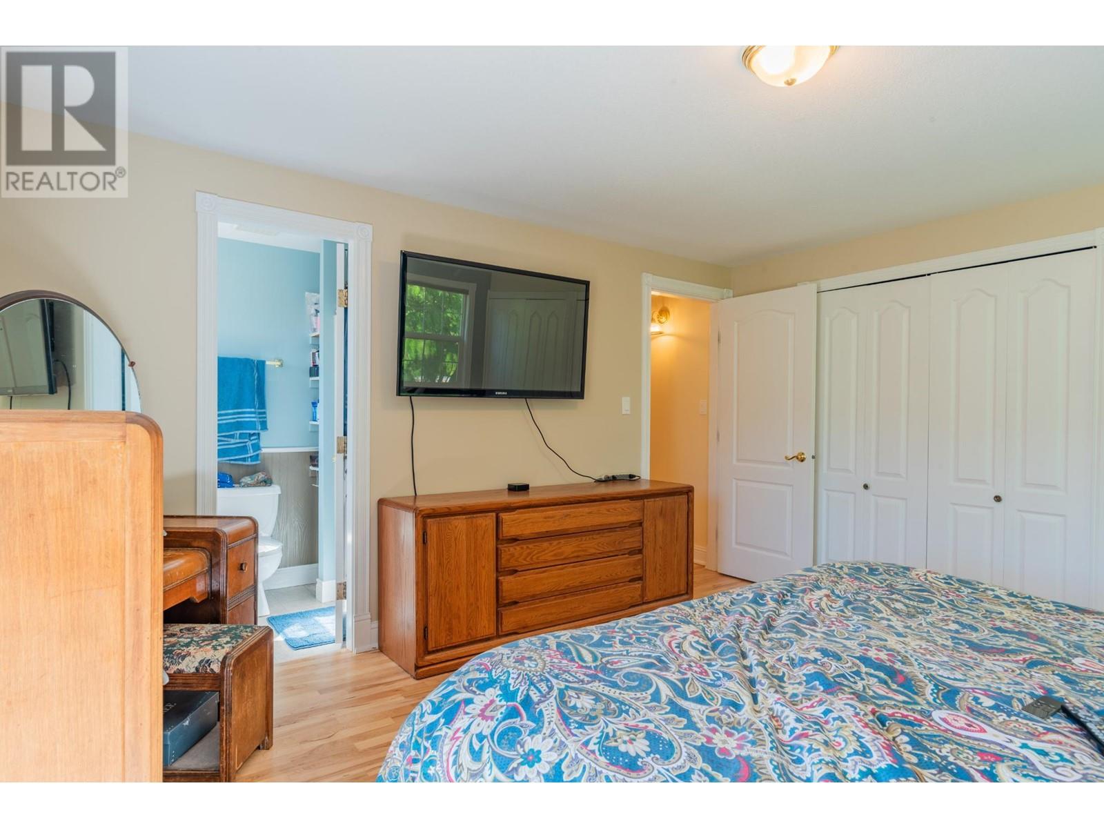 502 7th Street, Castlegar, British Columbia  V1N 4G6 - Photo 41 - 10335811