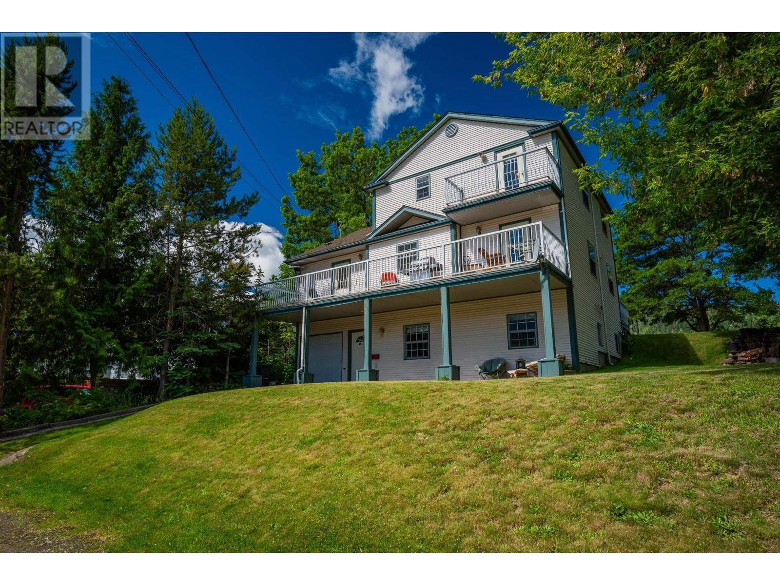 502 7th Street, Castlegar, British Columbia  V1N 4G6 - Photo 70 - 10335811