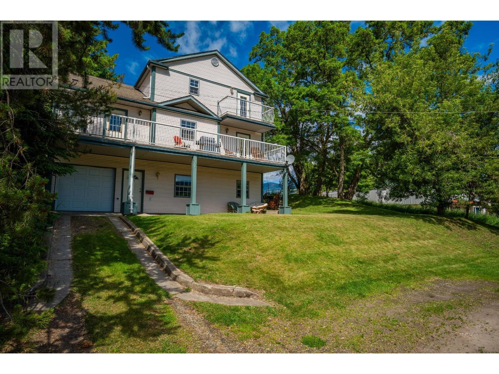 502 7th Street, Castlegar, British Columbia  V1N 4G6 - Photo 72 - 10335811