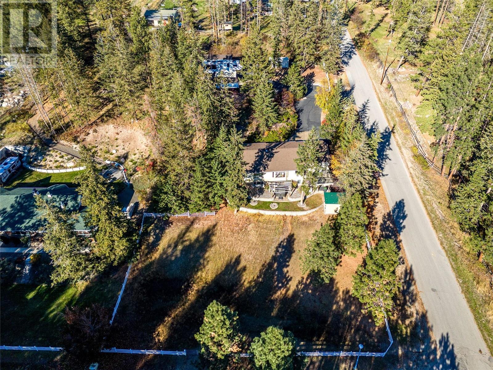 5203 Silver Court, Peachland, British Columbia  V0H 1X8 - Photo 35 - 10338496