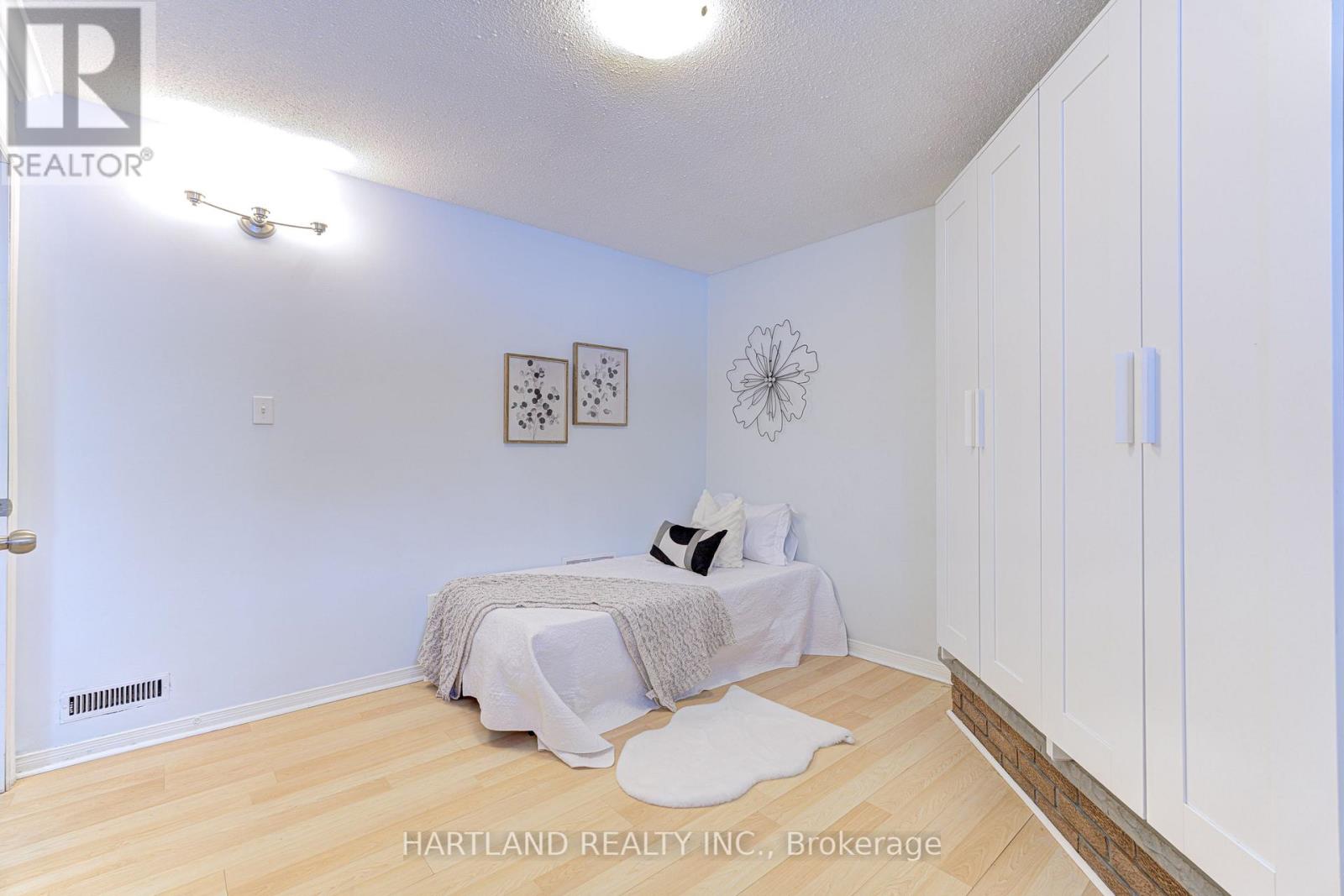 4124 Dursley Crescent, Mississauga, Ontario  L4Z 1J7 - Photo 21 - W12013562