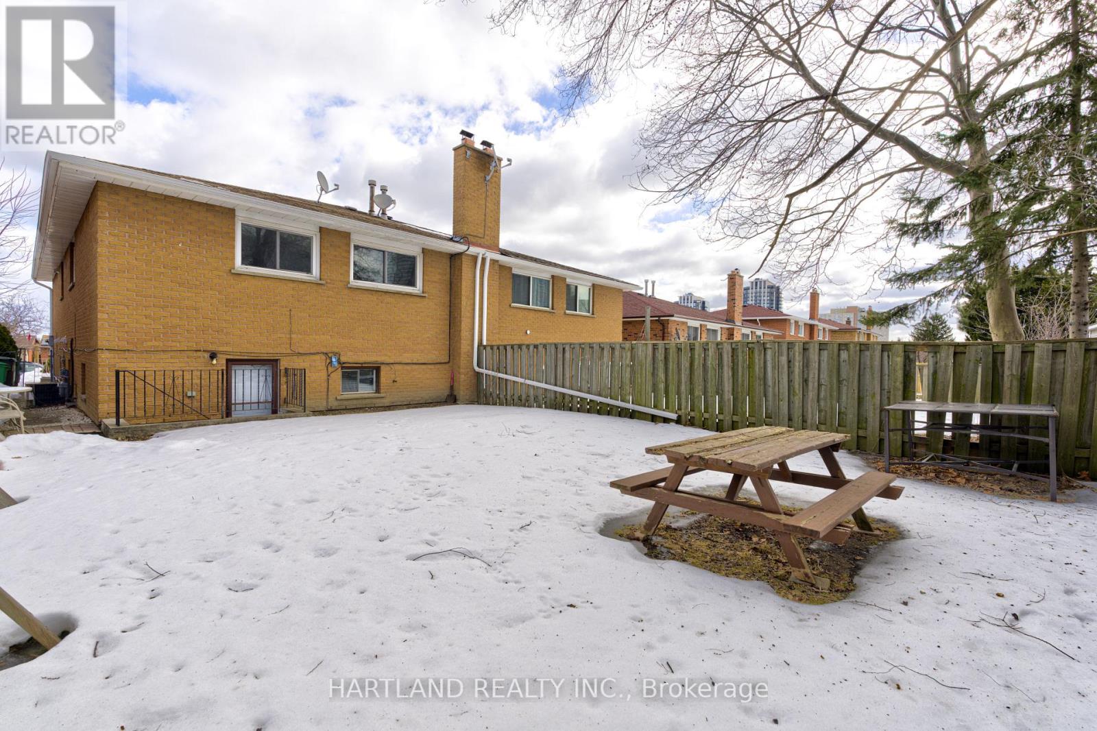 4124 Dursley Crescent, Mississauga, Ontario  L4Z 1J7 - Photo 24 - W12013562