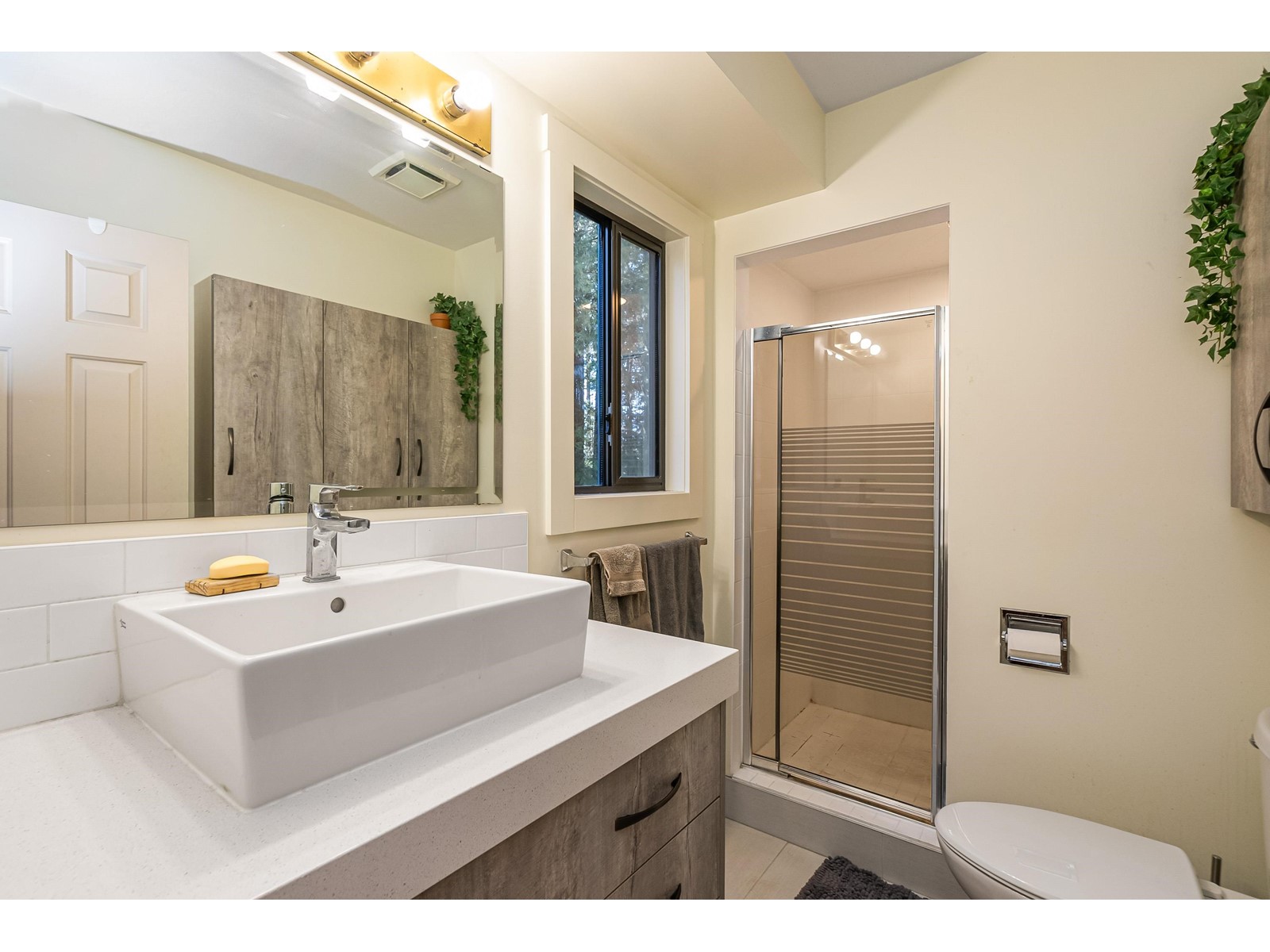 45621 Sleepy Hollow Road, Cultus Lake North, Cultus Lake, British Columbia  V2R 5A5 - Photo 34 - R2976555