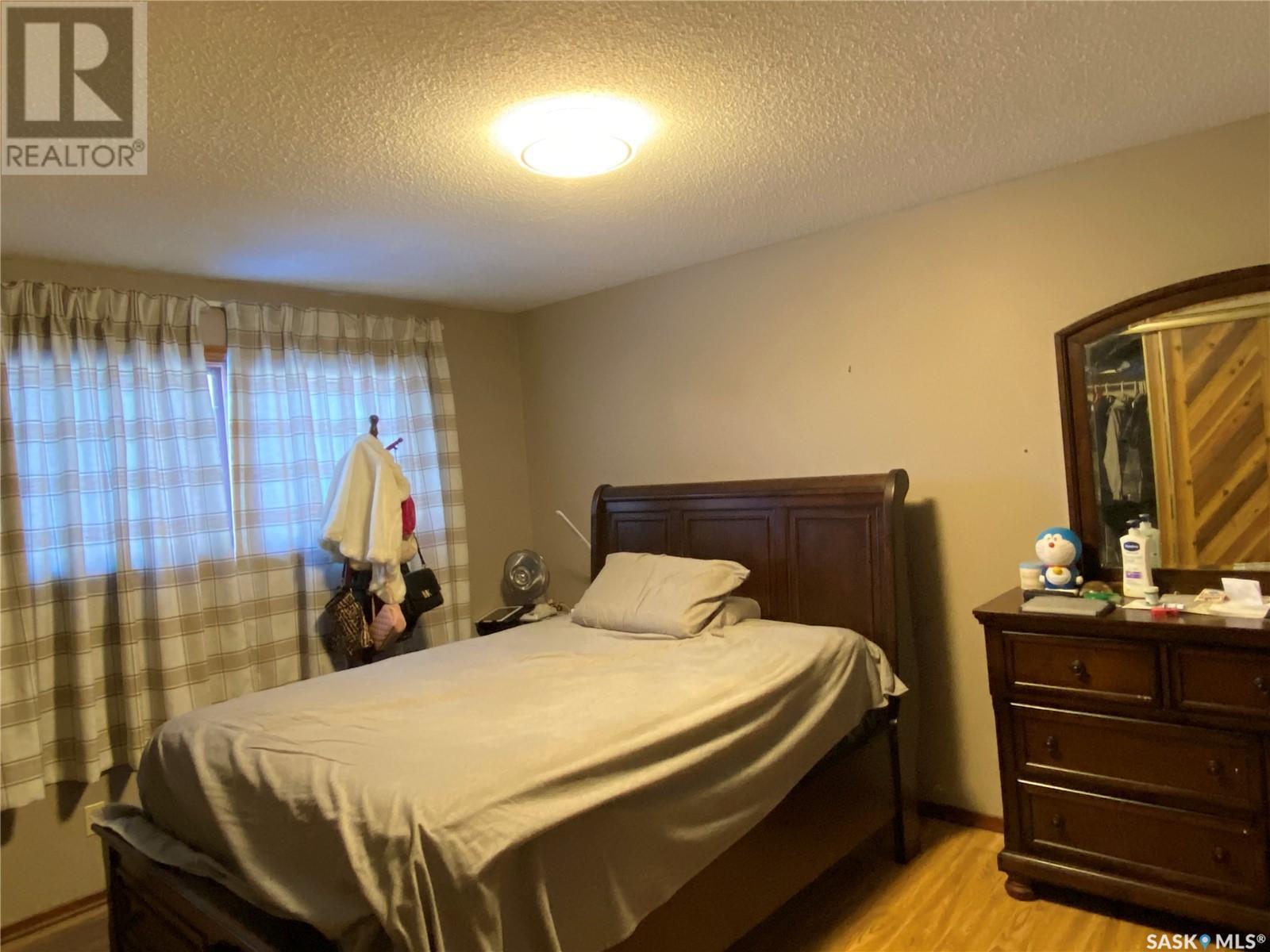 1016 Carlton Drive, Esterhazy, Saskatchewan  S0A 0X0 - Photo 8 - SK998686