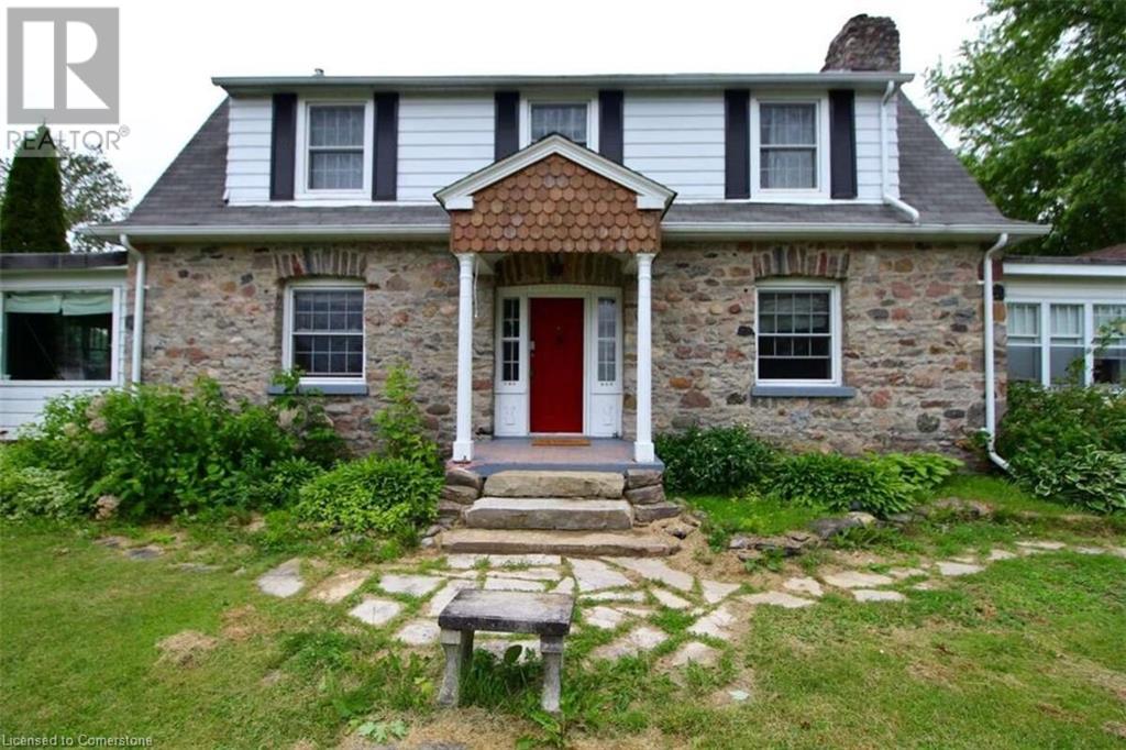 41 LESLIE FROST Lane, Lindsay, Ontario