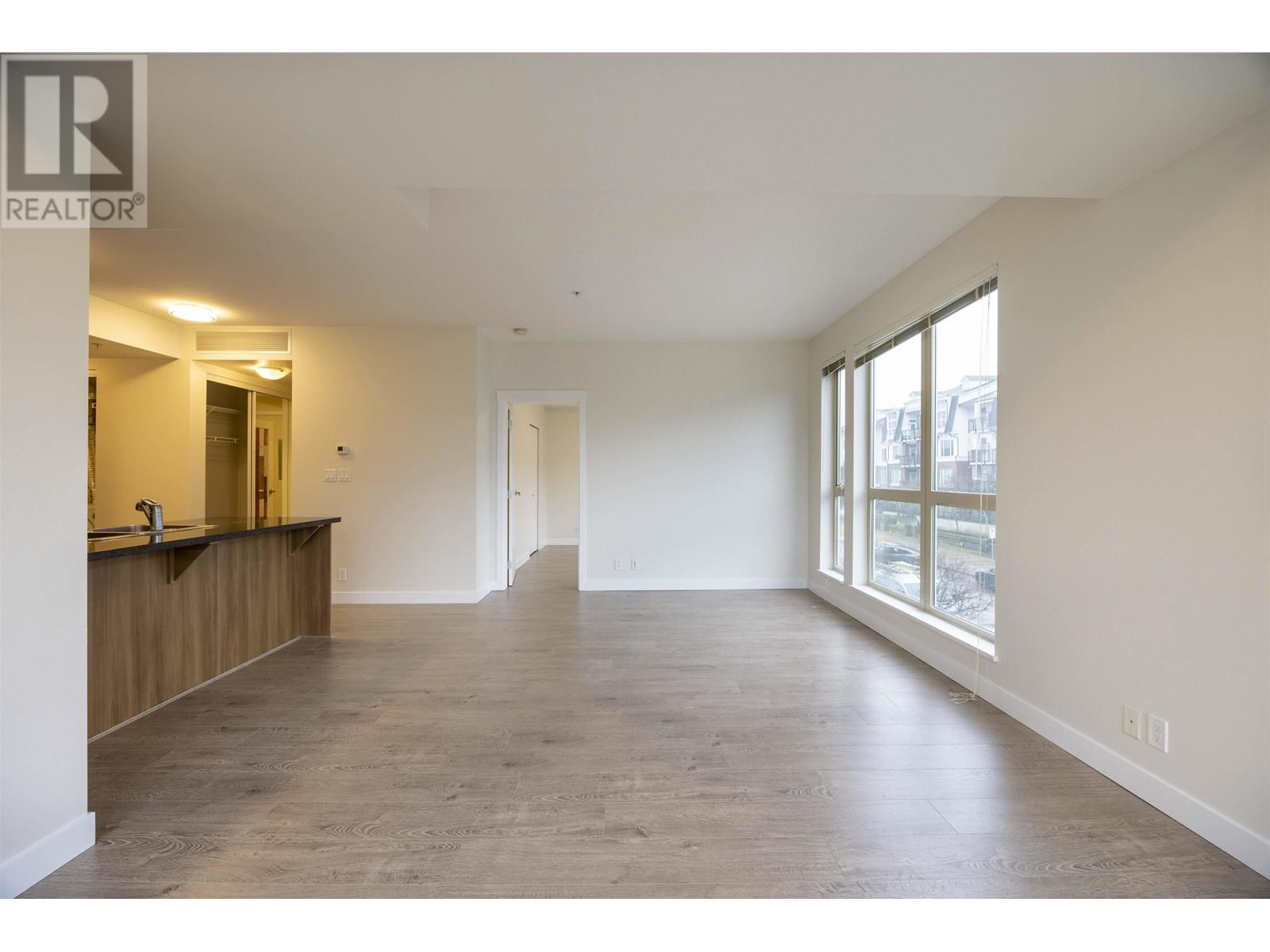 Listing Picture 7 of 20 : 292 4133 STOLBERG STREET, Richmond / 烈治文 - 魯藝地產 Yvonne Lu Group - MLS Medallion Club Member