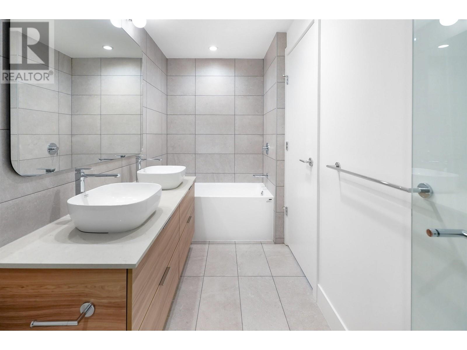 702 2375 Emery Court, North Vancouver, British Columbia  V0V 0V0 - Photo 11 - R2976838