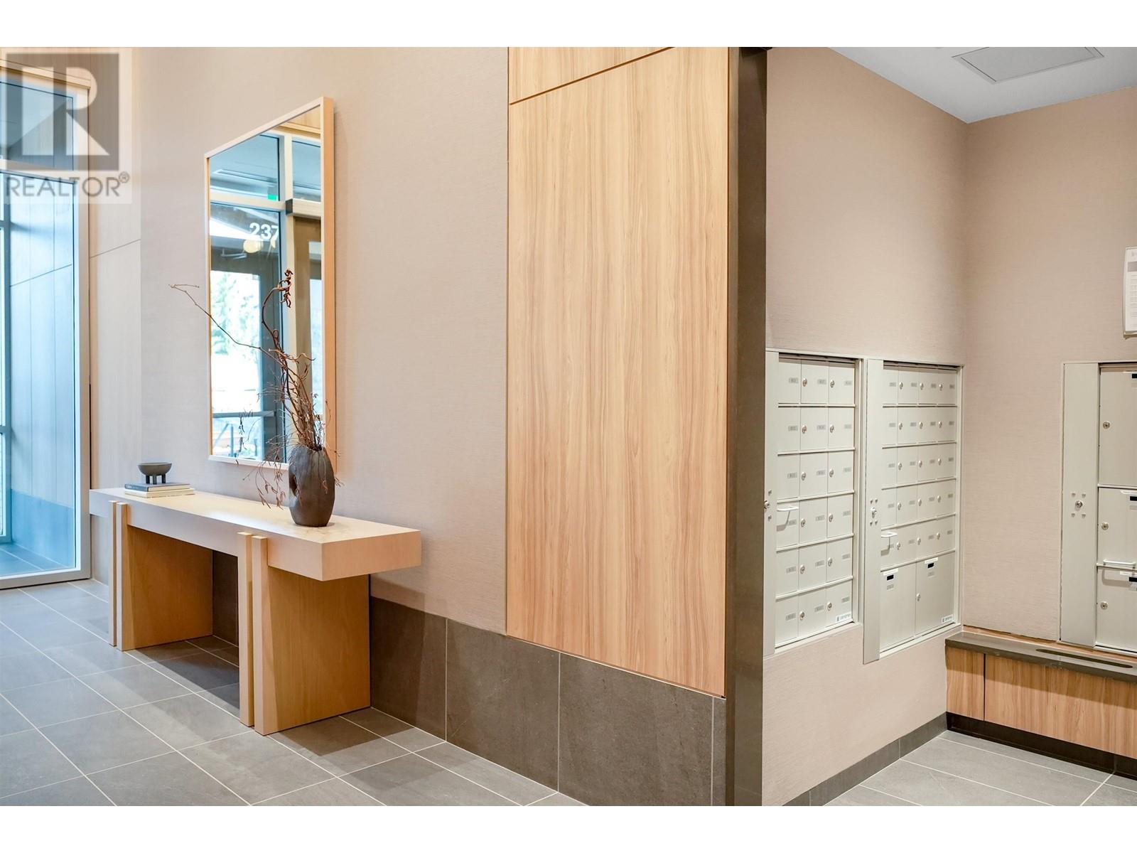 702 2375 Emery Court, North Vancouver, British Columbia  V0V 0V0 - Photo 36 - R2976838