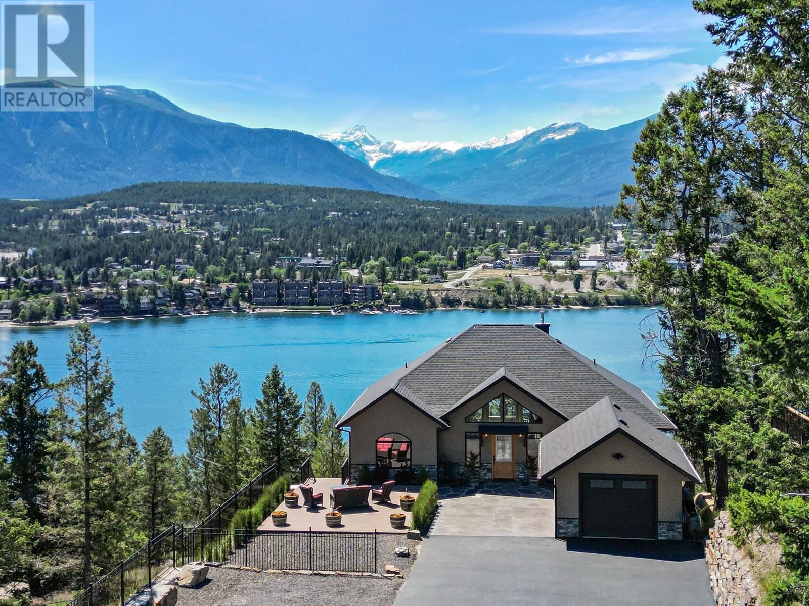 717 LAKEVIEW Drive, Windermere, British Columbia