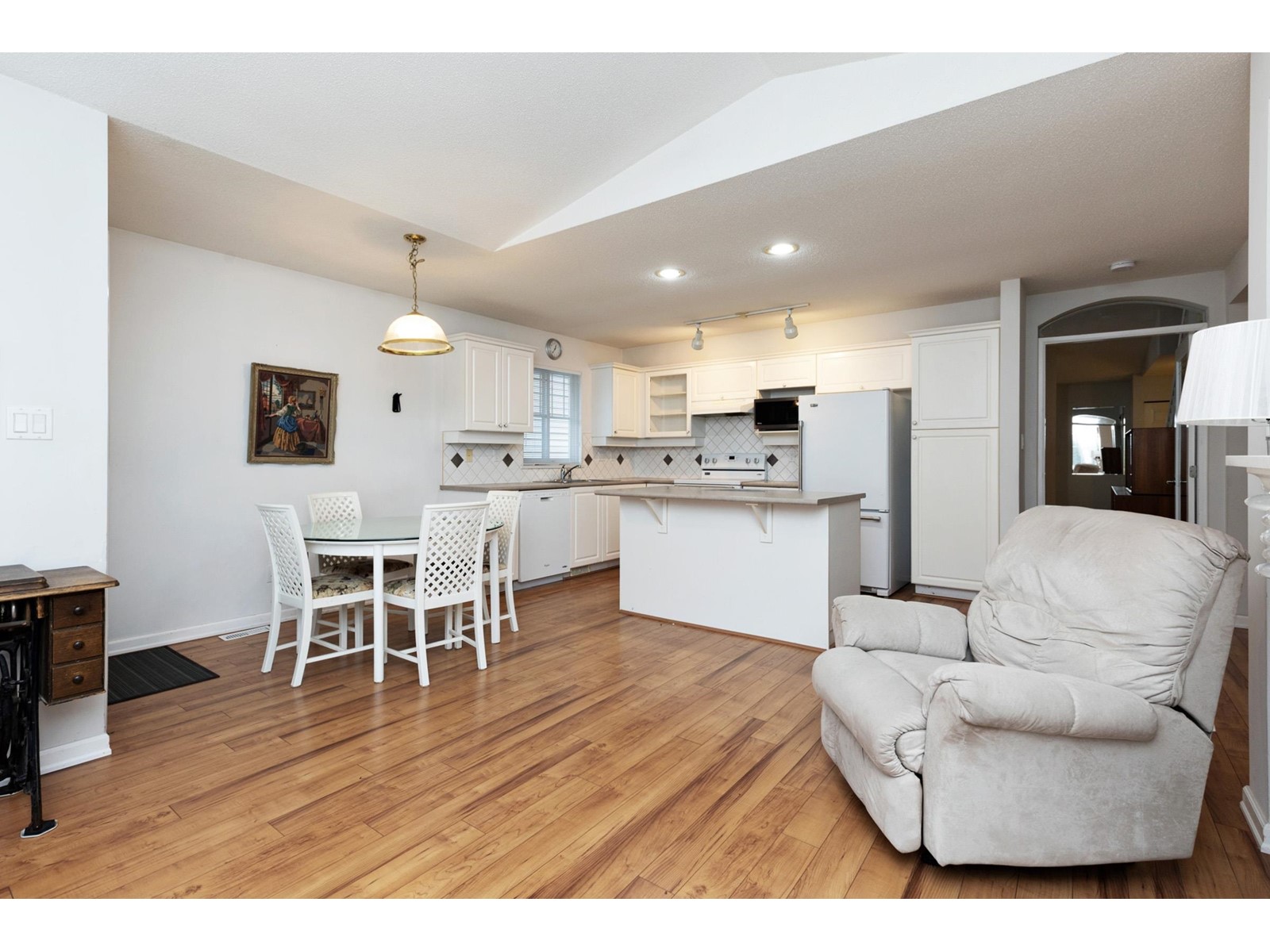 21 6488 168 Street, Surrey, British Columbia  V3S 8Z1 - Photo 8 - R2976242