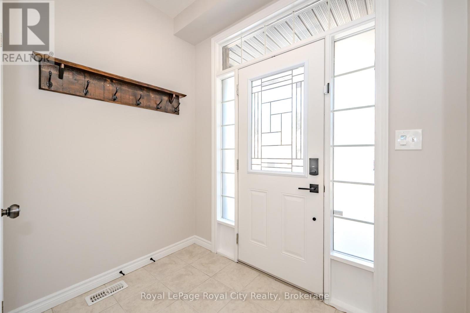 121 Sammon Drive, Guelph/eramosa, Ontario  N0B 2K0 - Photo 3 - X12014977