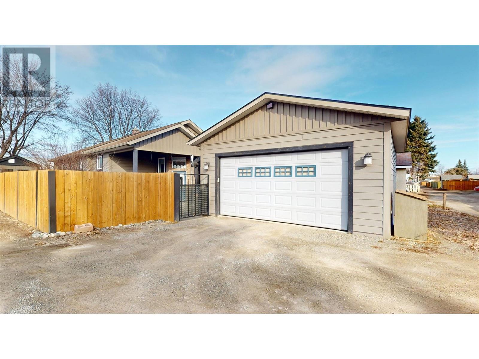 212 16th Avenue N, Cranbrook, British Columbia  V1C 3W5 - Photo 33 - 10338129