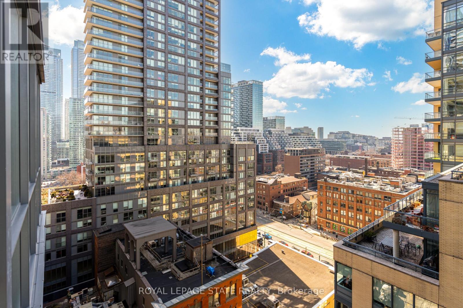 1407 - 8 Charlotte Street, Toronto, Ontario  M5V 0K4 - Photo 29 - C12014988