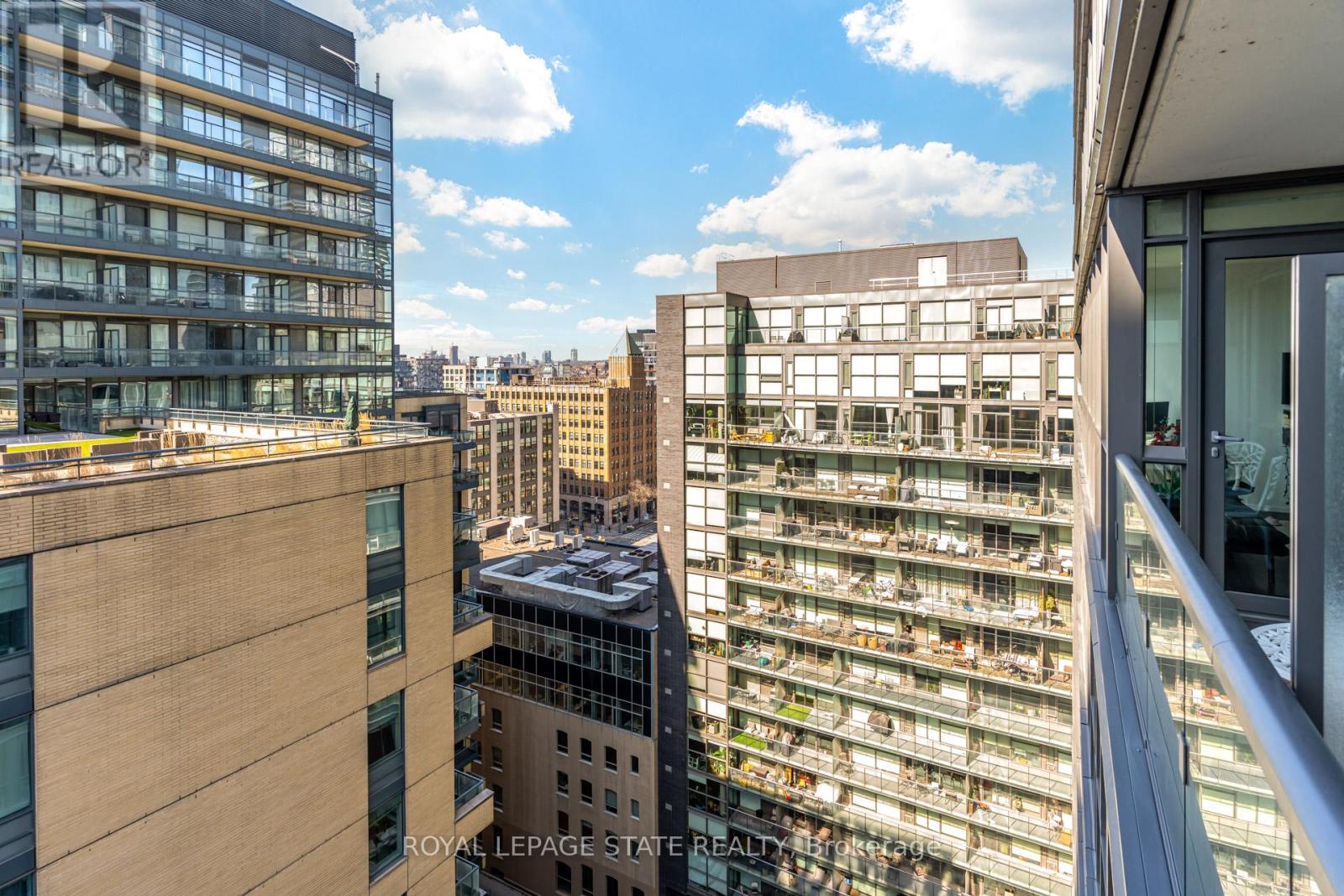 1407 - 8 Charlotte Street, Toronto, Ontario  M5V 0K4 - Photo 30 - C12014988