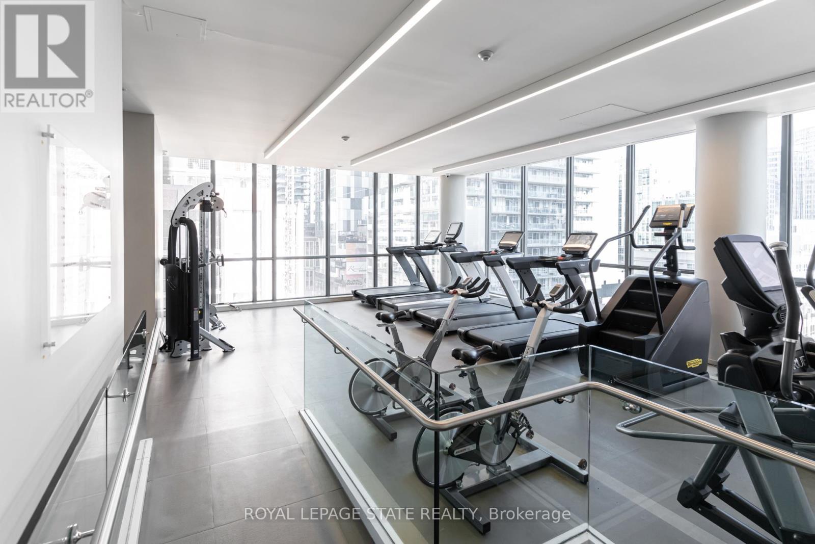 1407 - 8 Charlotte Street, Toronto, Ontario  M5V 0K4 - Photo 34 - C12014988