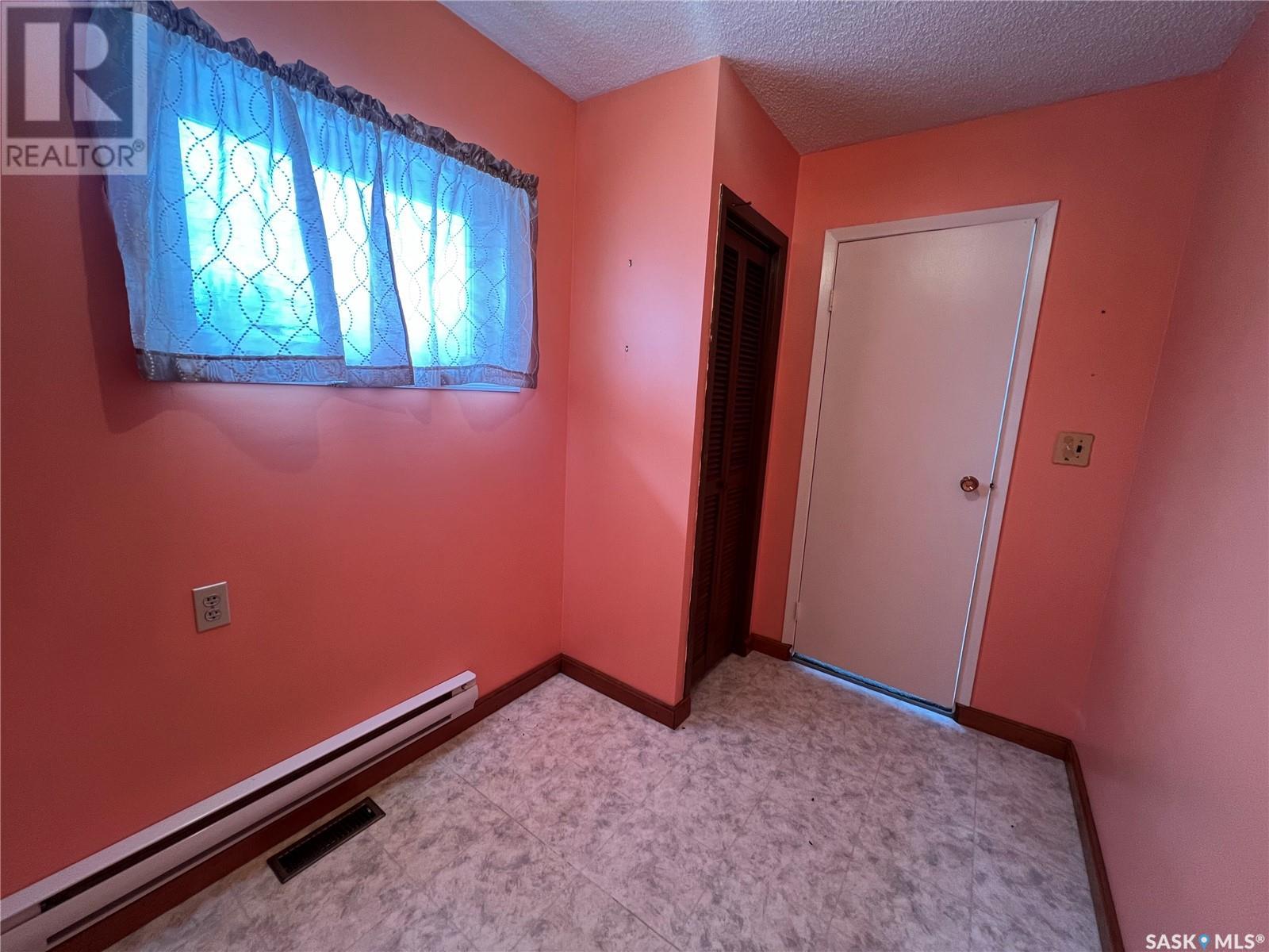 501 Reed Street, Morse, Saskatchewan  S0H 3C0 - Photo 17 - SK998680