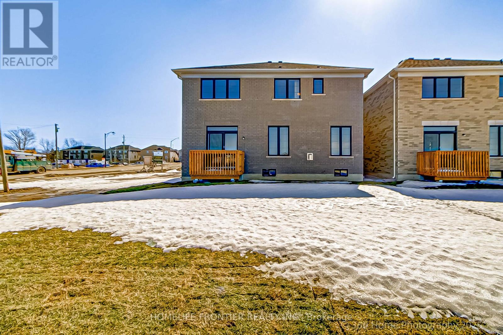 Property at 4 BLUEBIRD BOULEVARD image 3