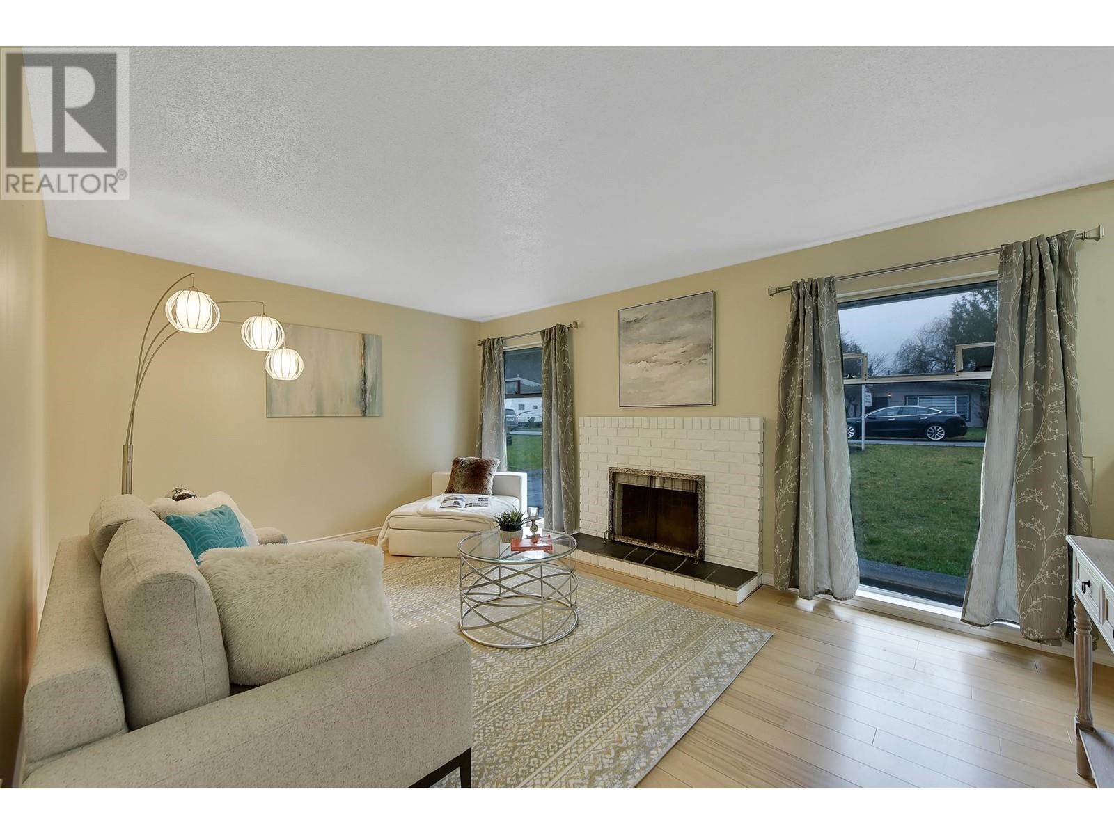 Property at 22953 ROGERS AVENUE image 4