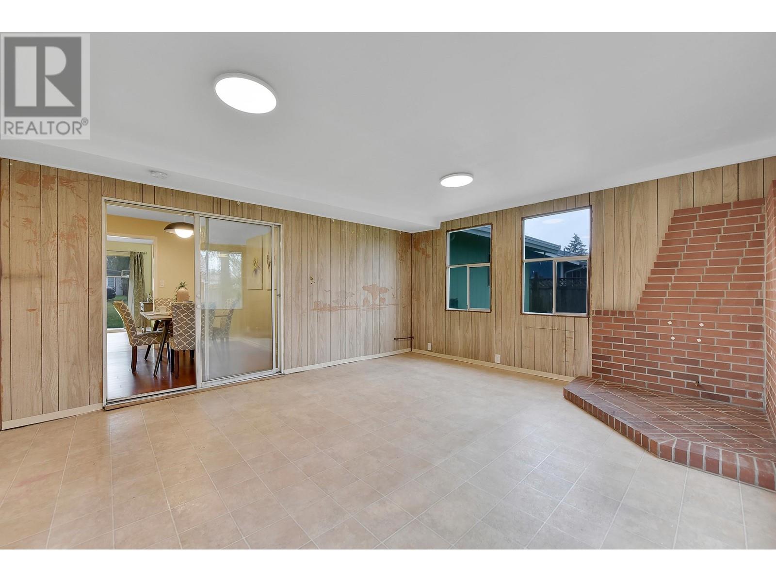 22953 Rogers Avenue, Maple Ridge, British Columbia  V2X 3Z8 - Photo 27 - R2976704