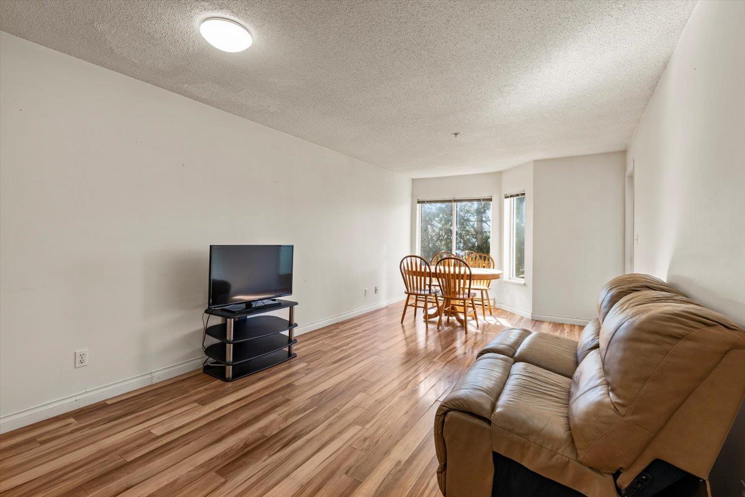 309 12110 80 Avenue, Surrey, British Columbia  V3W 0V2 - Photo 6 - R2976560