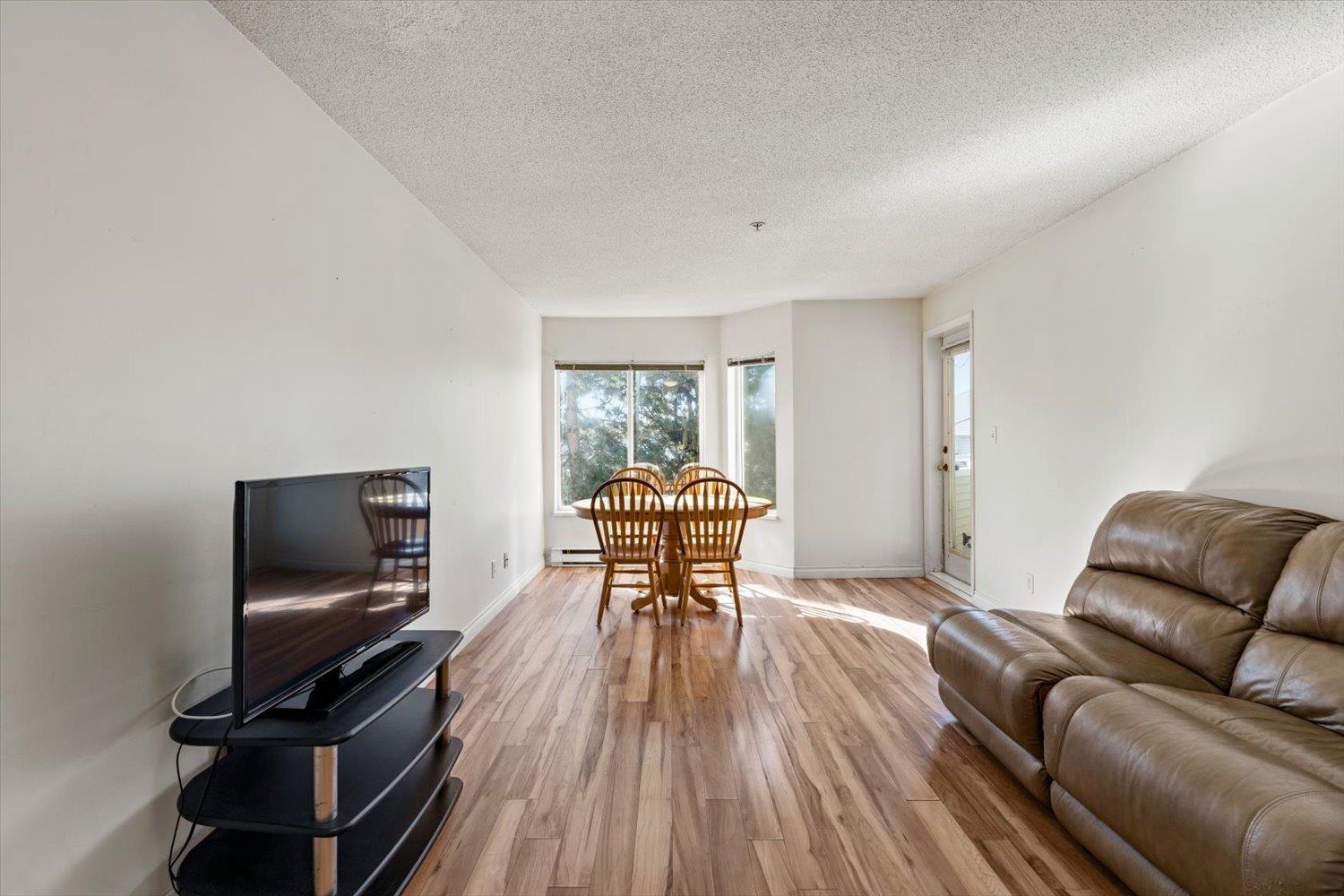309 12110 80 Avenue, Surrey, British Columbia  V3W 0V2 - Photo 5 - R2976560