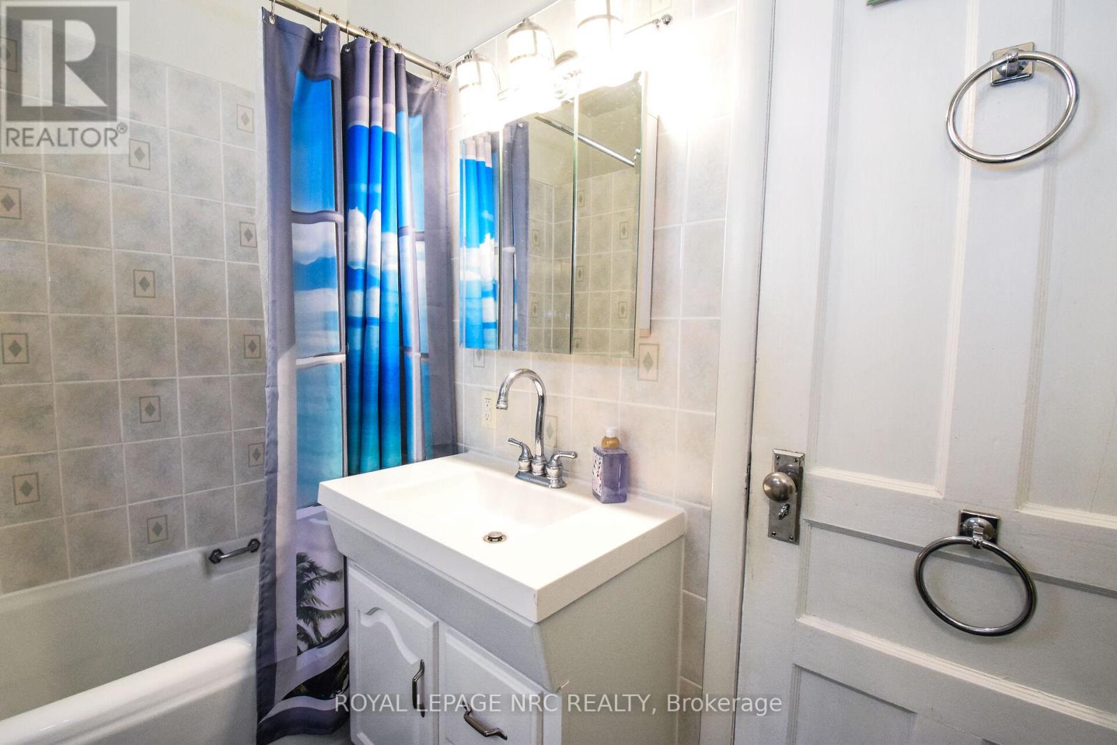110 Eastchester Avenue, St. Catharines (E. Chester), Ontario  L2P 2Z1 - Photo 18 - X12015108