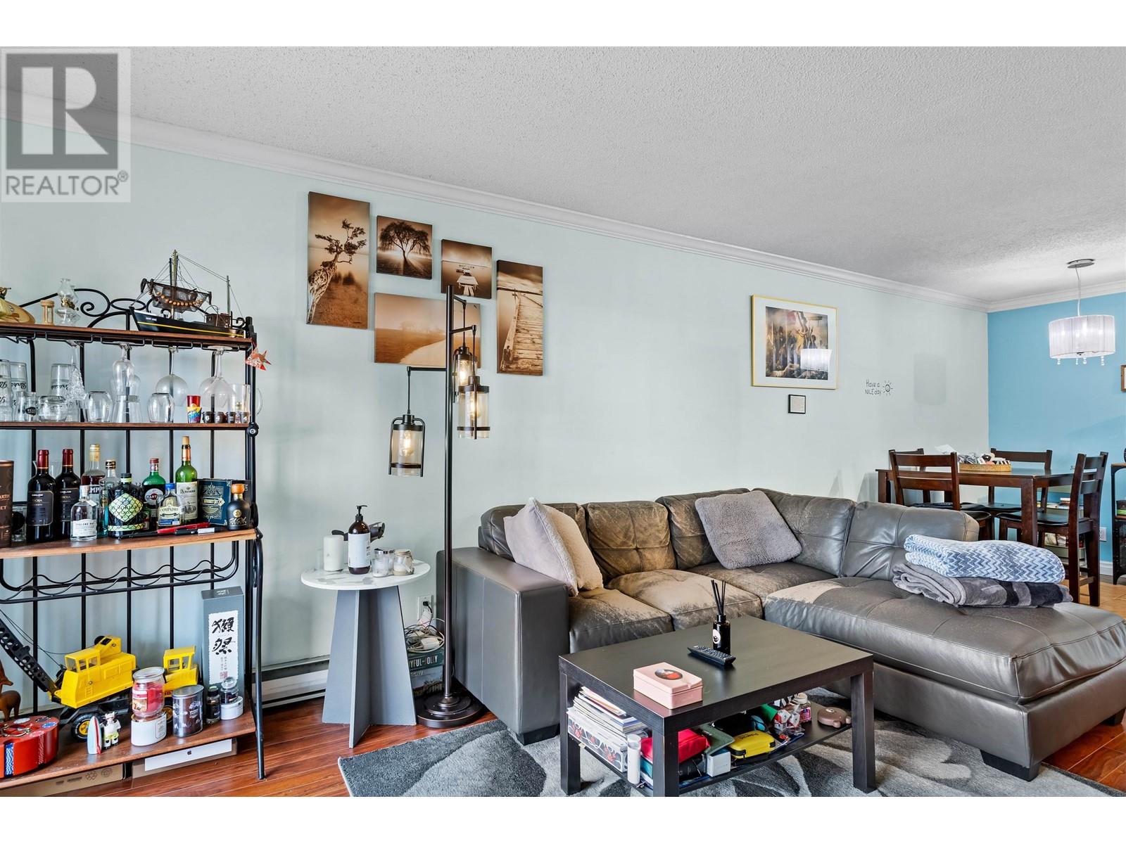 306 315 Tenth Street, New Westminster, British Columbia  V3M 3Y2 - Photo 5 - R2976863
