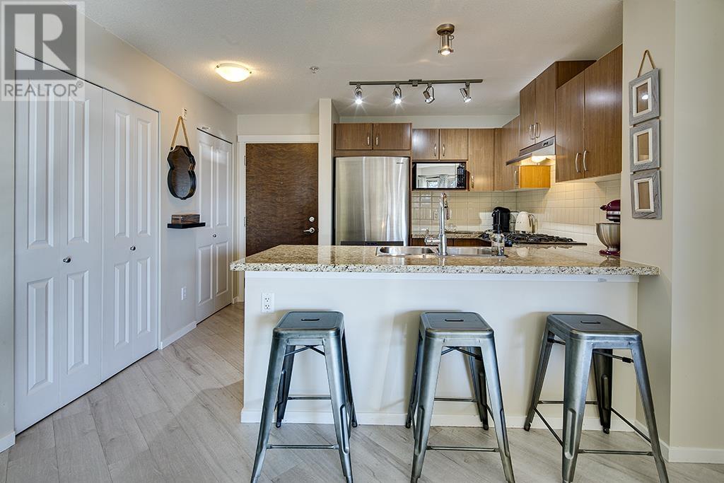 207 3110 Dayanee Springs Boulevard, Coquitlam, British Columbia  V3E 0B4 - Photo 6 - R2976865
