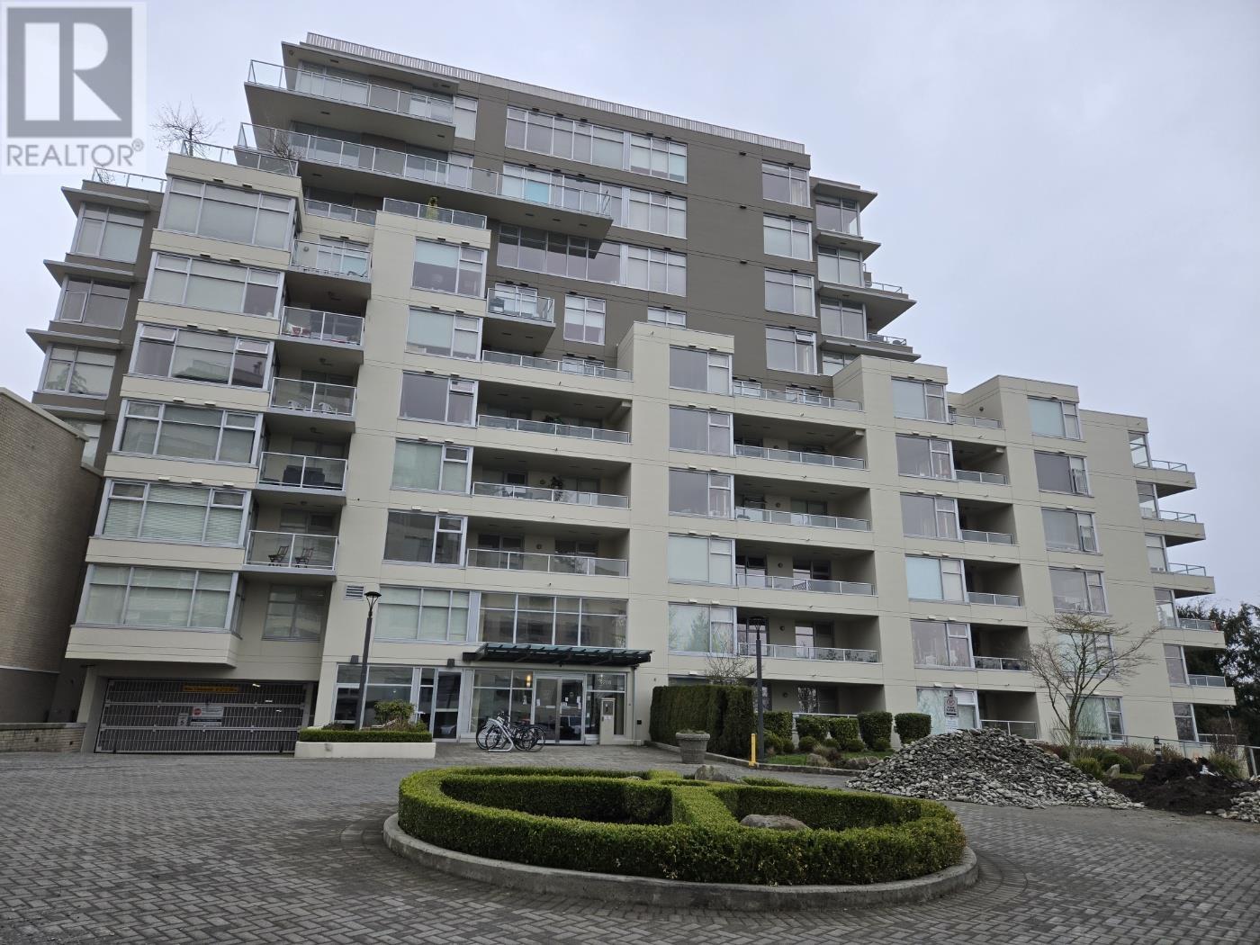 104 9288 UNIVERSITY CRESCENT, burnaby, British Columbia