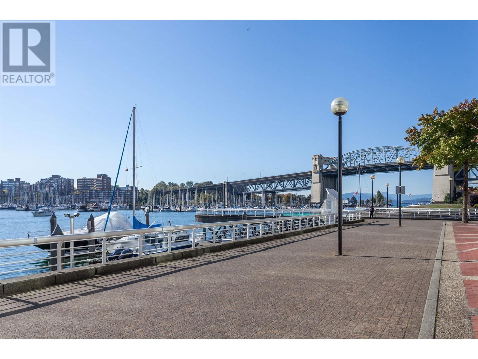 Listing Picture 25 of 28 : 513 888 BEACH AVENUE, Vancouver / 溫哥華 - 魯藝地產 Yvonne Lu Group - MLS Medallion Club Member