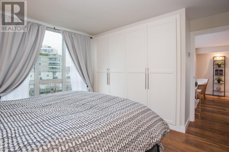 Listing Picture 8 of 28 : 513 888 BEACH AVENUE, Vancouver / 溫哥華 - 魯藝地產 Yvonne Lu Group - MLS Medallion Club Member