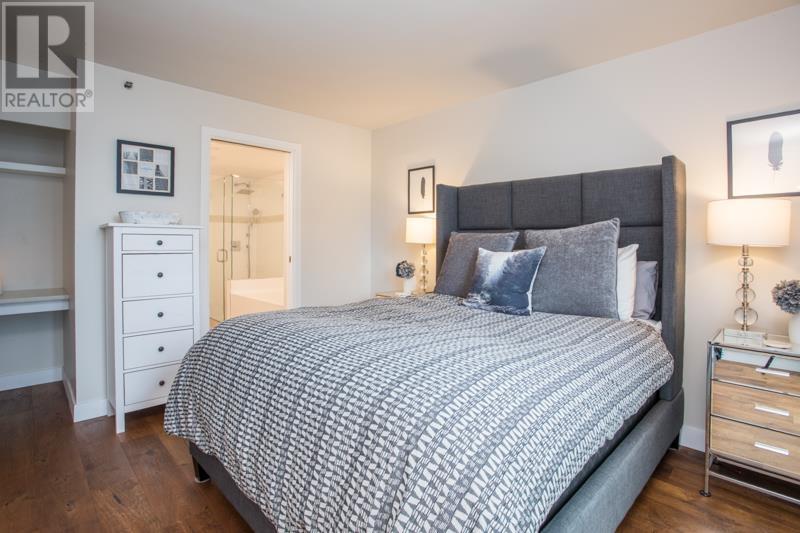 Listing Picture 9 of 28 : 513 888 BEACH AVENUE, Vancouver / 溫哥華 - 魯藝地產 Yvonne Lu Group - MLS Medallion Club Member