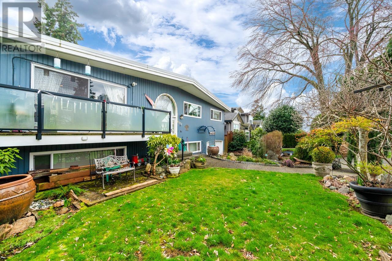 4372 Greta Street, Burnaby, British Columbia  V5J 1N8 - Photo 2 - R2976918