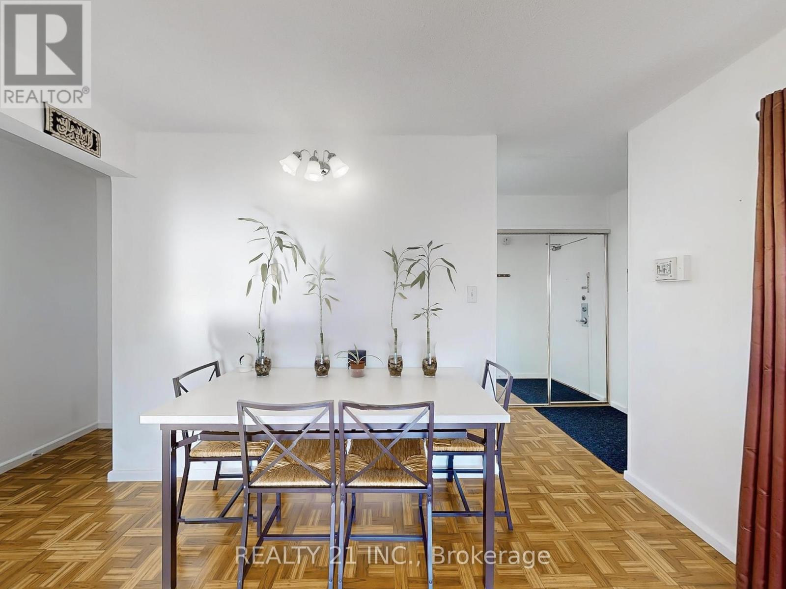 906 - 725 Donmills Road, Toronto, Ontario  M3C 1S7 - Photo 12 - C12015077