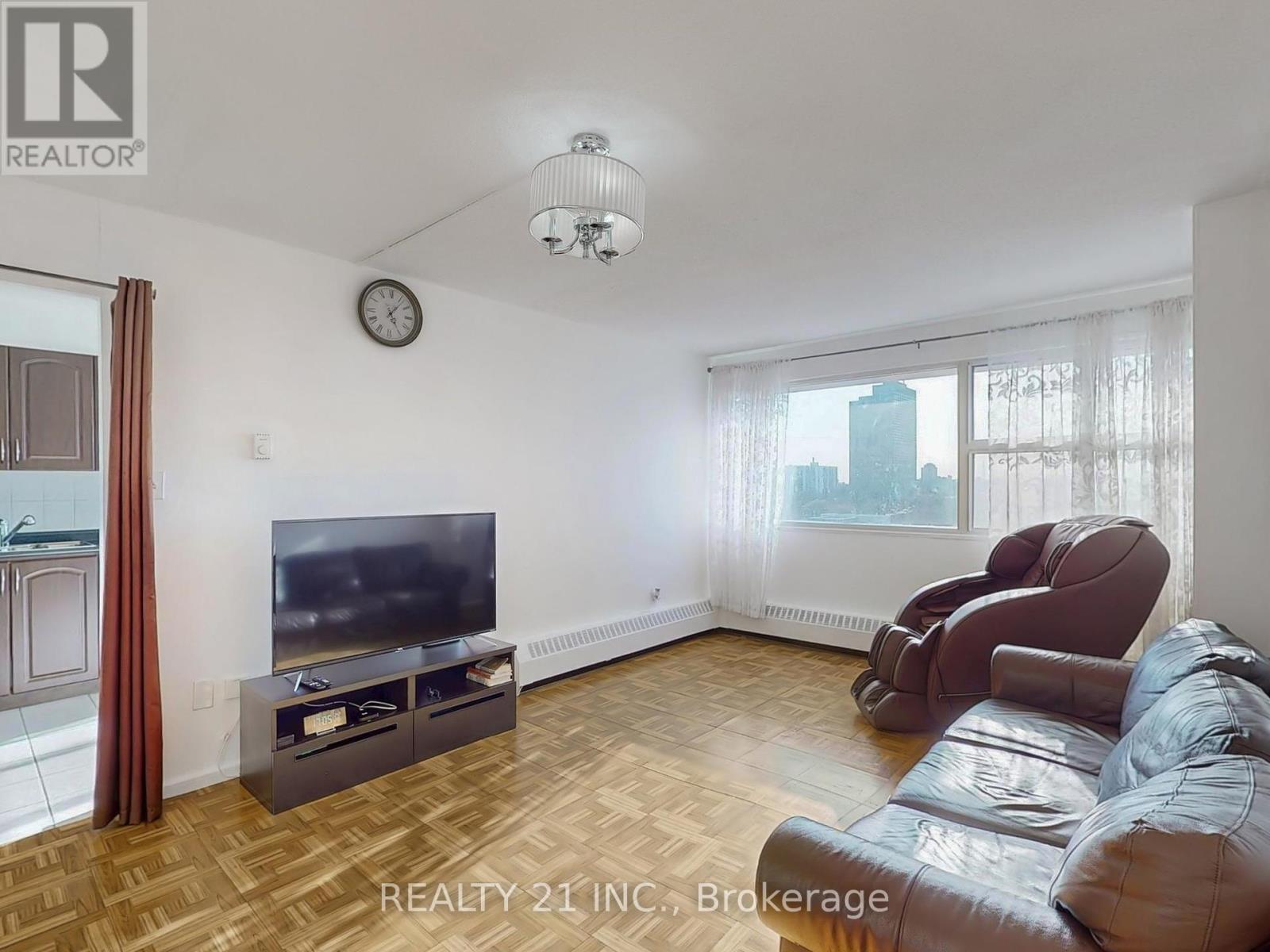 906 - 725 Donmills Road, Toronto, Ontario  M3C 1S7 - Photo 9 - C12015077
