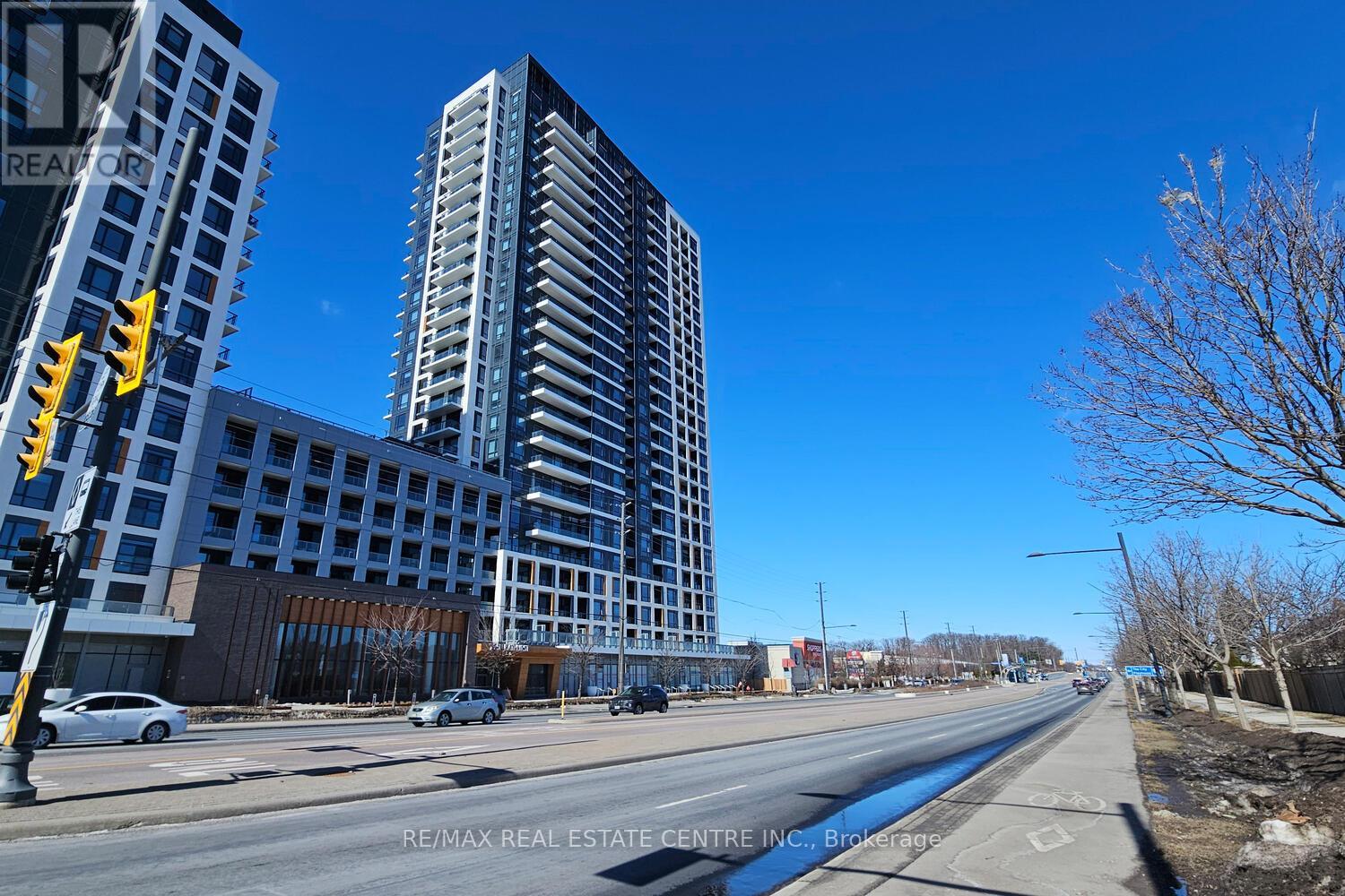 416 - 7950 Bathurst Street E, Vaughan, Ontario  L4J 0L4 - Photo 2 - N12015134