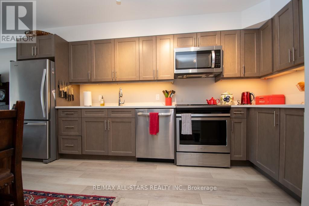 102 - 25 King Street, Kawartha Lakes, Ontario  K9V 1C4 - Photo 10 - X12015072
