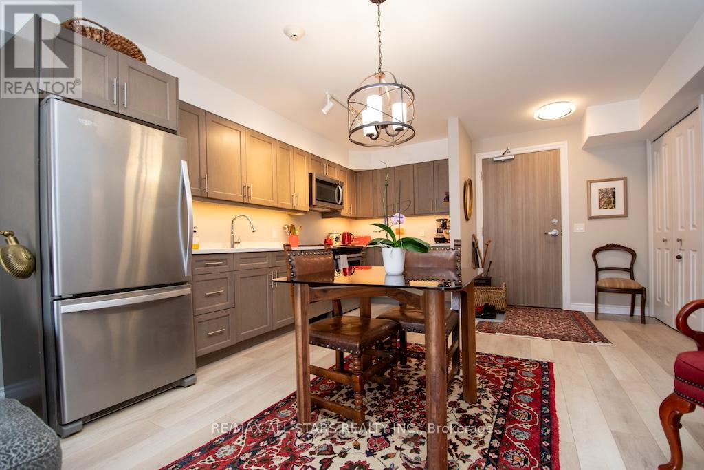 102 - 25 King Street, Kawartha Lakes, Ontario  K9V 1C4 - Photo 7 - X12015072