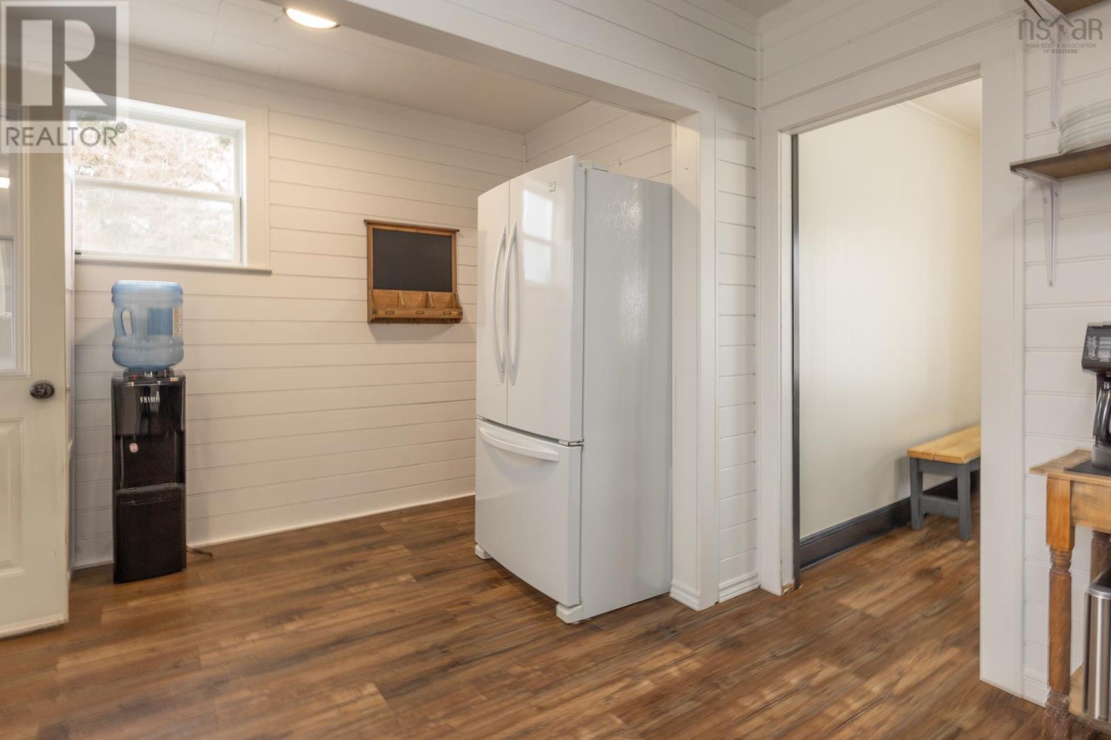 7 Cooks Road, Yarmouth, Nova Scotia  B5A 1N6 - Photo 11 - 202501291