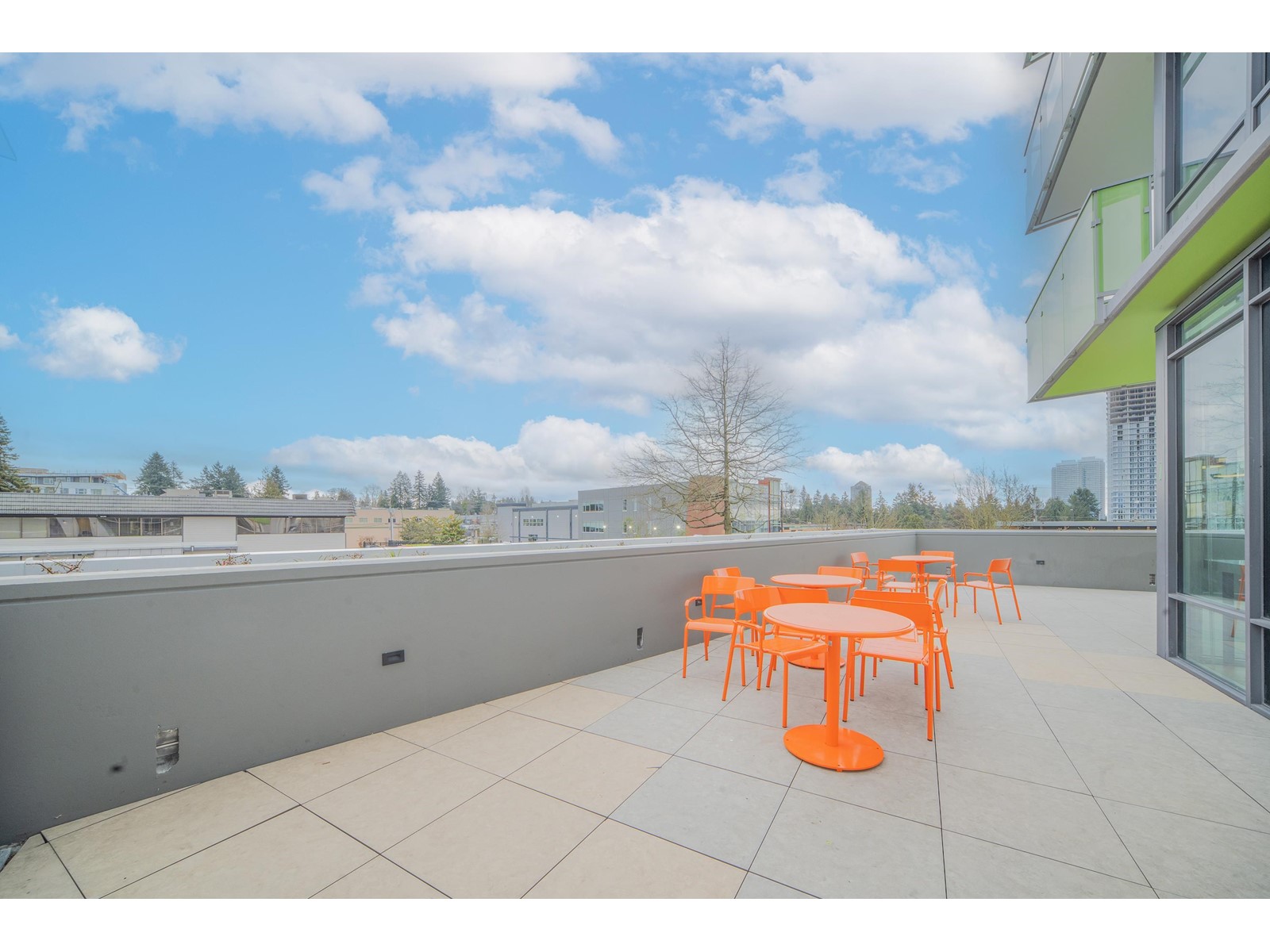 404 10428 Whalley Boulevard, Surrey, British Columbia  V3T 1W6 - Photo 21 - R2975562