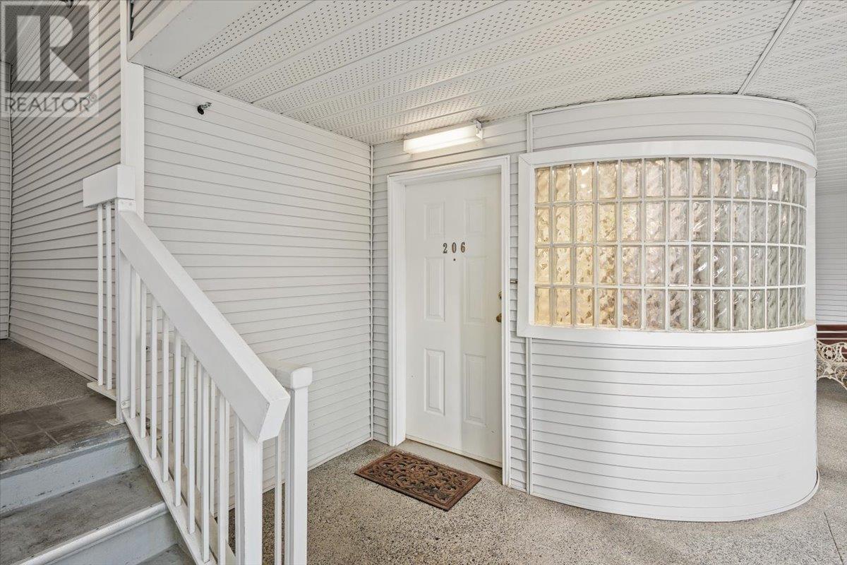 206 1465 Comox Street, Vancouver, British Columbia  V6G 1N9 - Photo 2 - R2976820