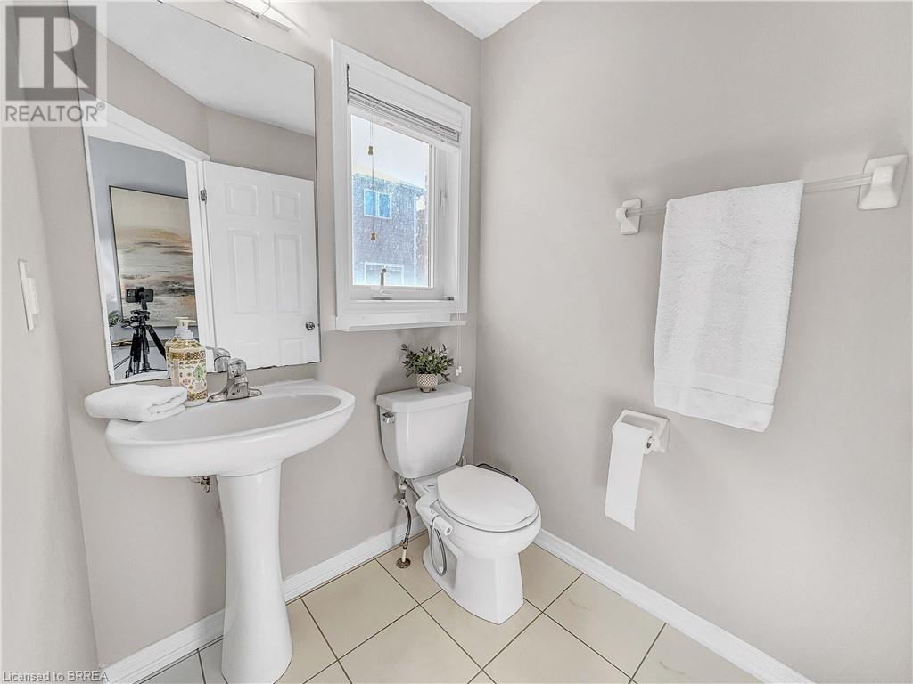 Property at 36 CHEEVERS Road image 4
