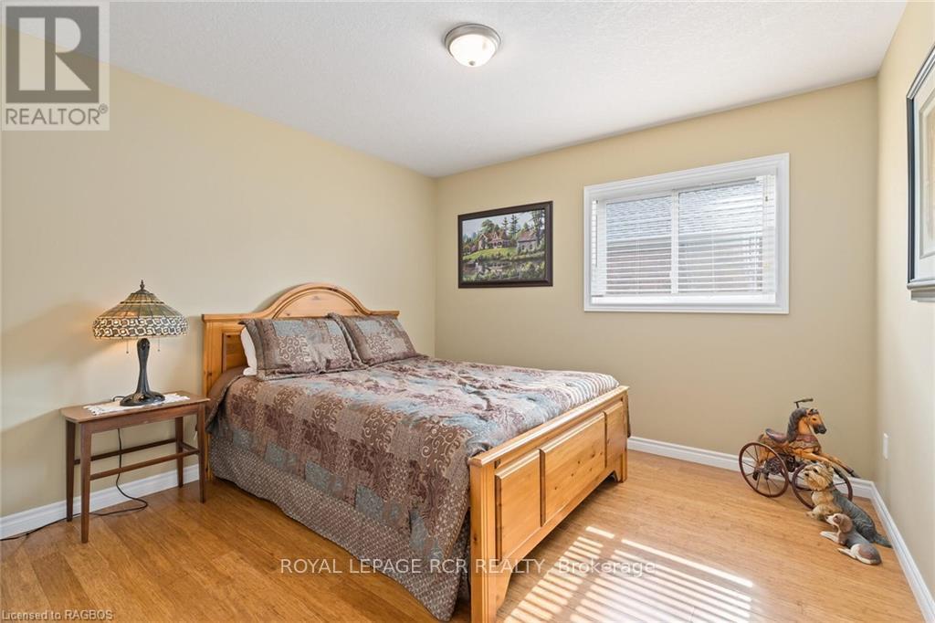 414 4th Street S, Hanover, Ontario  N4N 3V1 - Photo 22 - X11880015