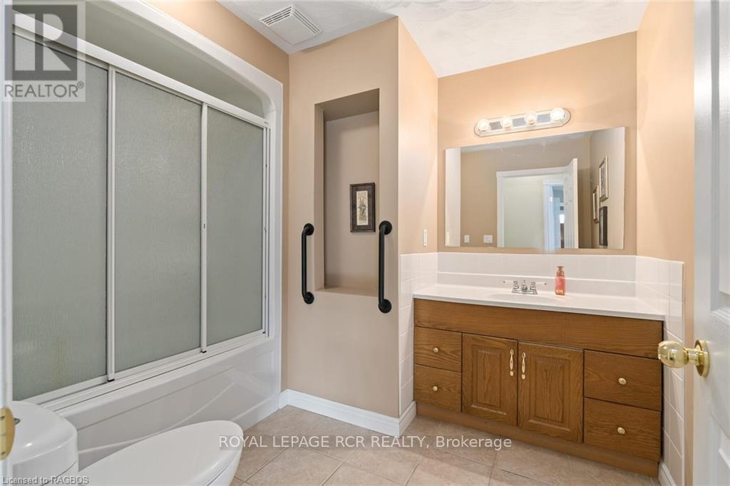 414 4th Street S, Hanover, Ontario  N4N 3V1 - Photo 23 - X11880015