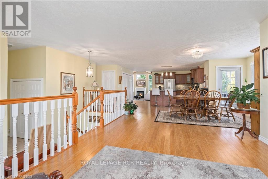 414 4th Street S, Hanover, Ontario  N4N 3V1 - Photo 8 - X11880015